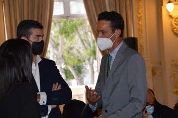 Conferencia de Héctor Suárez en la capital grancanaria/TA.